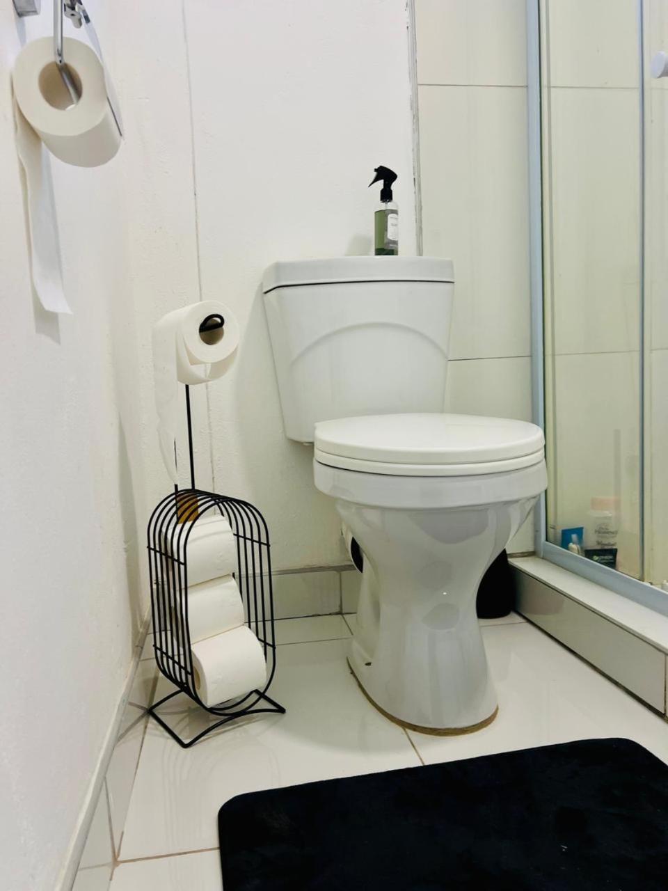 Easy Living Apartment Rundu Bagian luar foto