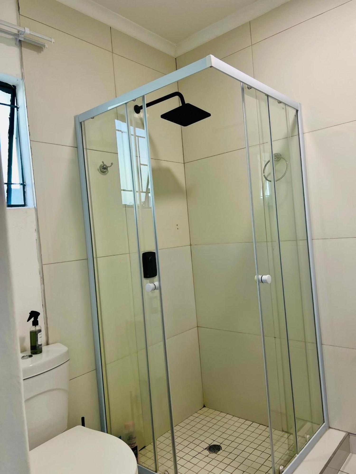 Easy Living Apartment Rundu Bagian luar foto