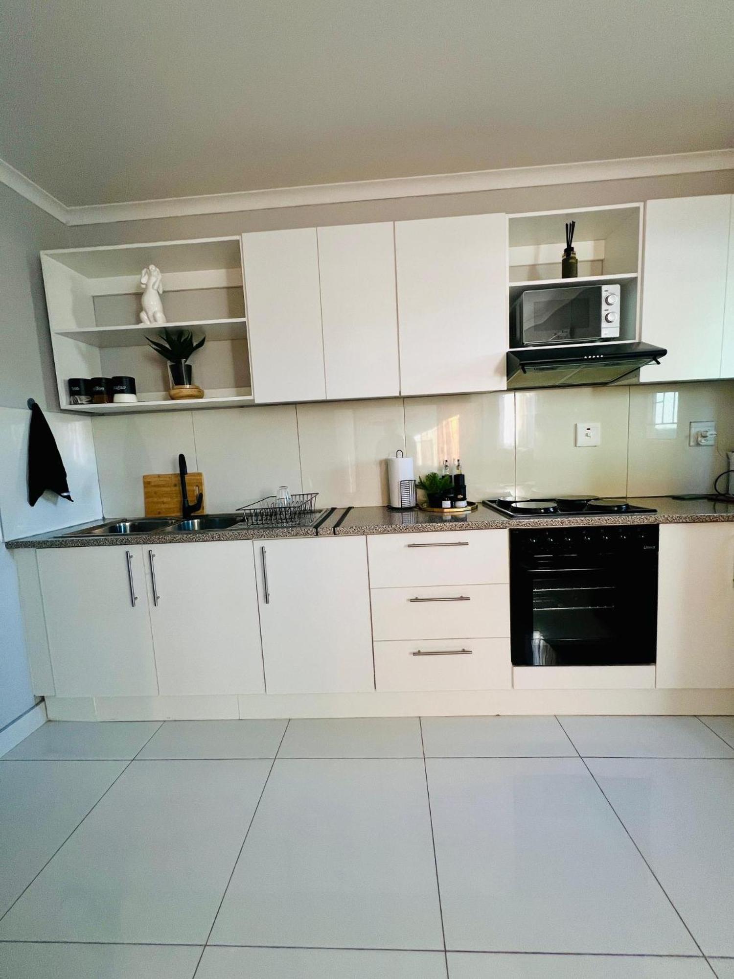 Easy Living Apartment Rundu Bagian luar foto